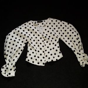 Polka dot blouse with puffy sleeve